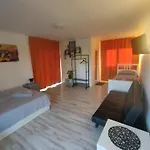 Gazde/Camere de închiriat Casa Almarita