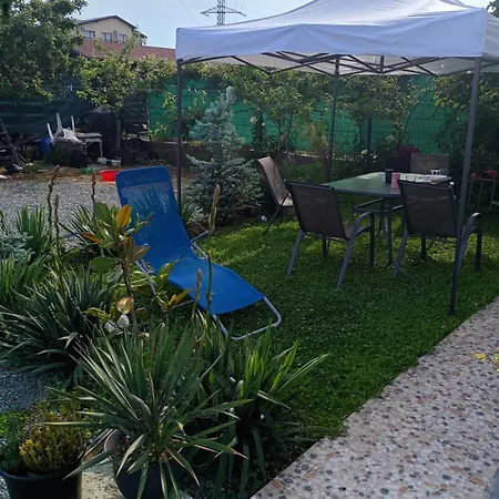Casa Almarita منزل للإقامة كوستِنيست